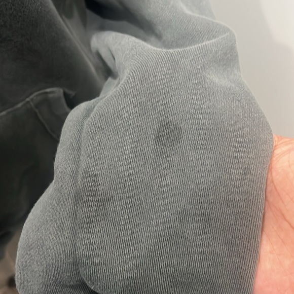 Used jacket have have a bleach stain and one stain mark - Picture 5 of 5